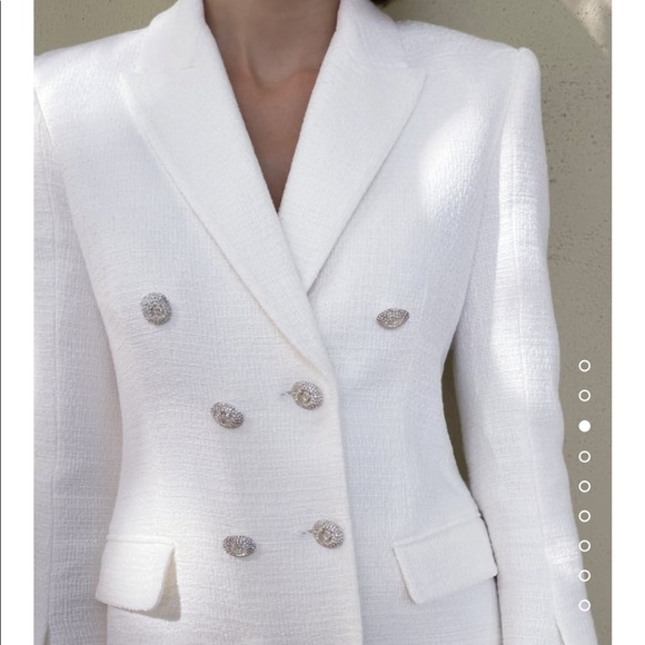 White luxurious tweed blazer dress with embellished buttons. - Picture 3 of 8